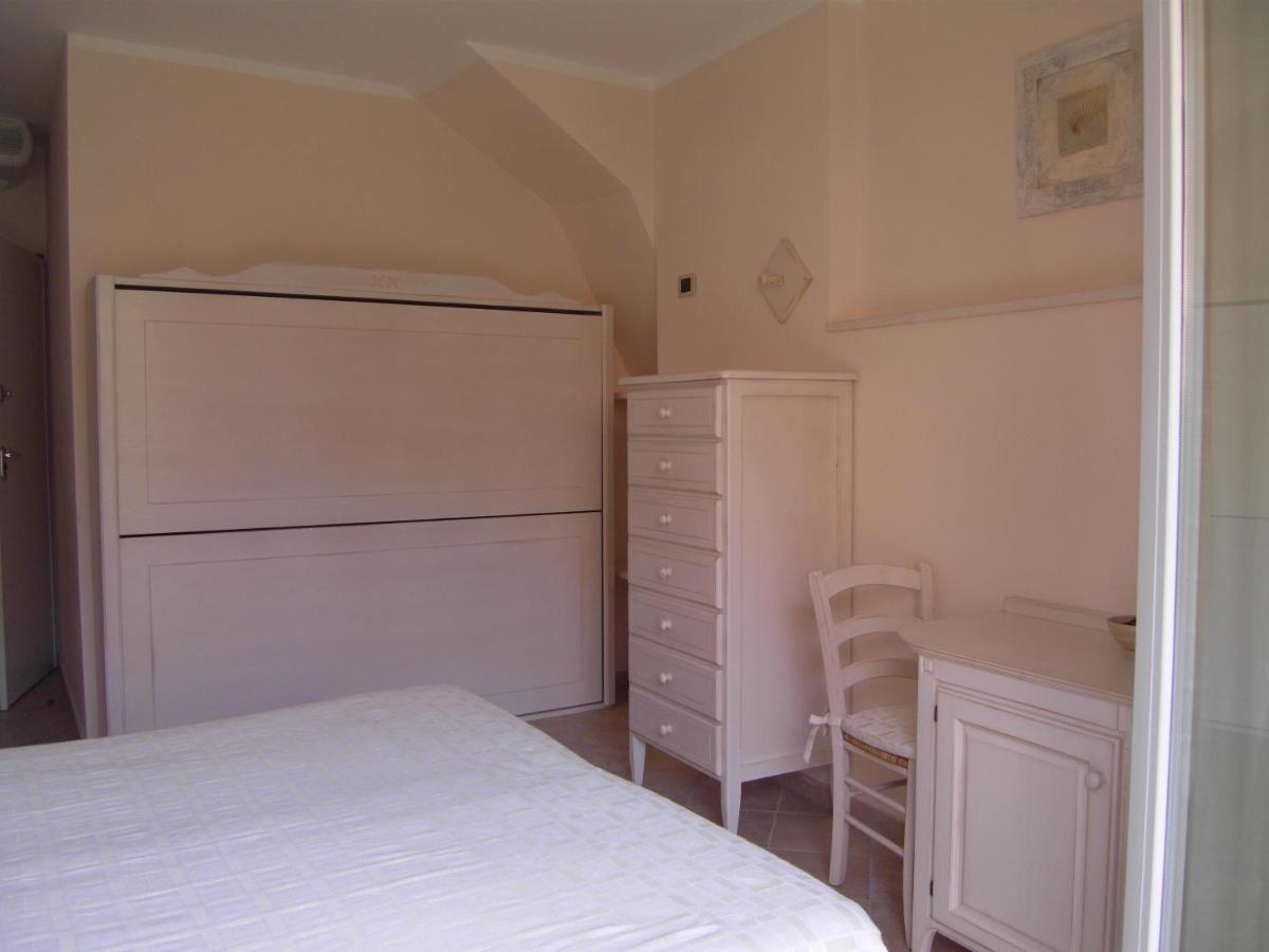 Residence Panama Alassio Buitenkant foto