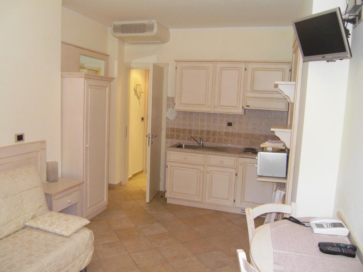 Residence Panama Alassio Buitenkant foto